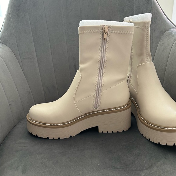 COPY - Soda Bone Chunky Platform Boots - Picture 6 of 9